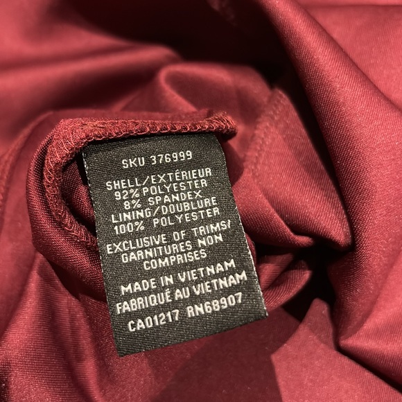 Le Chateau maroon angled hem skinny strap padded semi-formal dress size xxs - Picture 12 of 15